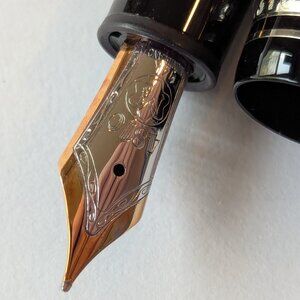 Montblanc Meisterstück Le Grand Fountain Pen Platinum